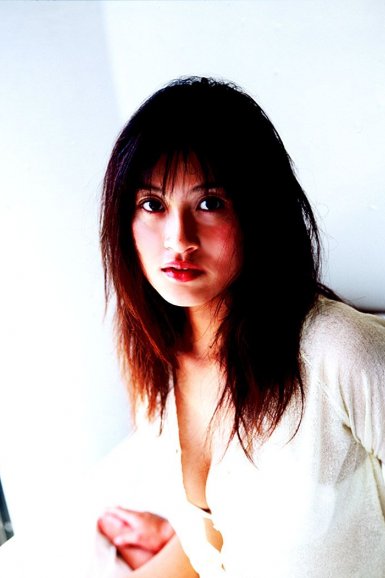 数据分析|春夜李静仁是谁演的 李静仁最后和权基硕一起还是刘志浩